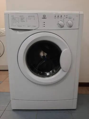 Лот: 21369962. Фото: 1. Стиральная машина Indesit WIUN... Запчасти для стиральных и посудомоечных машин