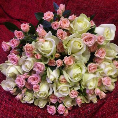 Лот: 7263510. Фото: 1. Сборный букет. Цветы на Щорса... Свежие цветы