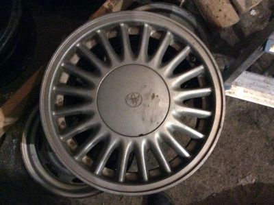 Лот: 7454420. Фото: 1. Диск один Toyota R15 5x114,3 ET50... Диски