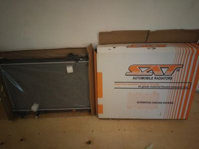 Лот: 16176840. Фото: 1. Радиатор Toyota HIGhlaNDer00-03... Двигатель и элементы двигателя