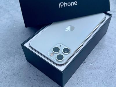 Лот: 21131930. Фото: 1. iPhone 11 Pro 256Gb Silver. Смартфоны