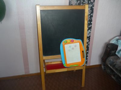 Лот: 12077115. Фото: 1. Доска-мольберт, хвойное дерево... Развивающие