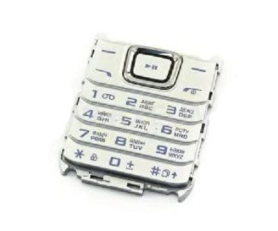 Лот: 25353145. Фото: 1. Клавиатура Samsung E1232 Серебро. Клавиатуры для ноутбуков