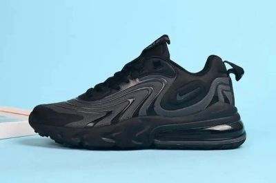 Лот: 15827197. Фото: 1. Nike Air max 270 React. Кеды, кроссовки, слипоны