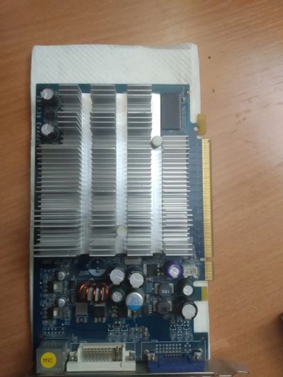 Лот: 19904567. Фото: 1. Видеокарта GeForce 6600. Видеокарты