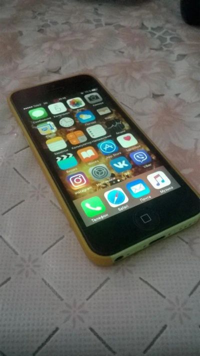 Лот: 8655224. Фото: 1. iPhone 5с. Смартфоны