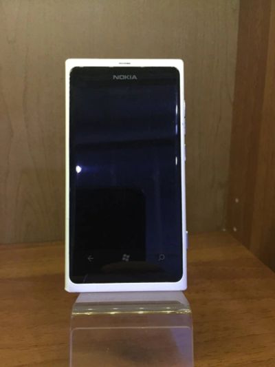 Лот: 11934657. Фото: 1. Смартфон Nokia Lumia 800. Смартфоны