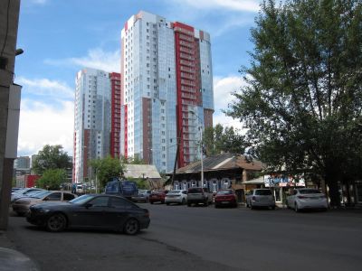Лот: 5898143. Фото: 1. 1-я квартира на Республики 33а. Квартиры, студии