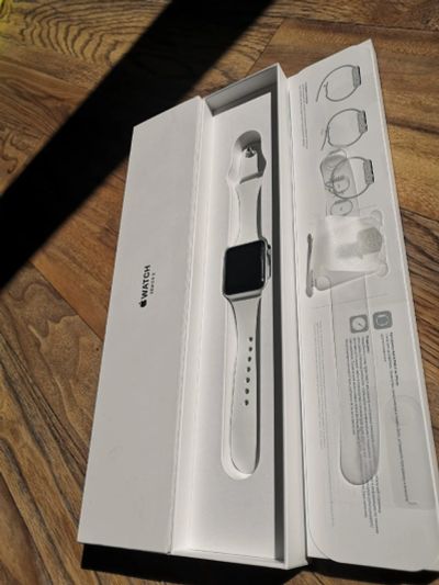 Лот: 16147022. Фото: 1. Смарт-часы Apple Watch Series... Смарт-часы, фитнес-браслеты, аксессуары