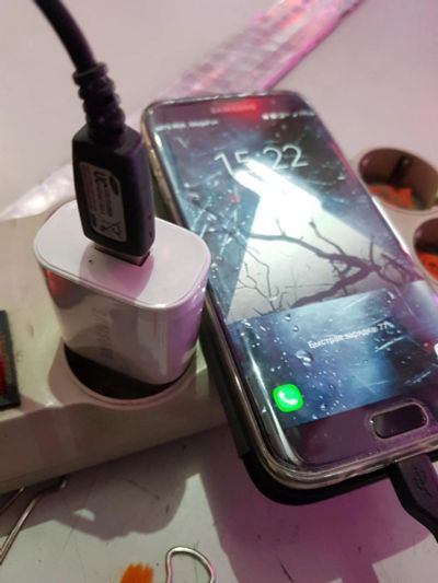 Лот: 11116033. Фото: 1. samsung зарядка быстрая 2А 5V... Зарядные устройства, блоки питания, адаптеры сетевые для смартфонов