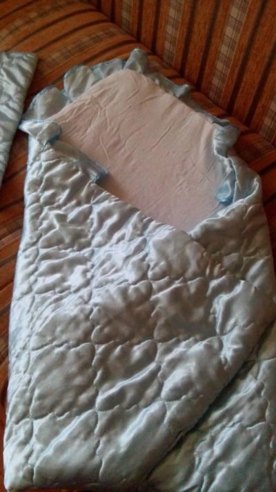 Лот: 7872027. Фото: 1. Одеялко с подушечкой и аксессуарами... Комплекты, конверты на выписку