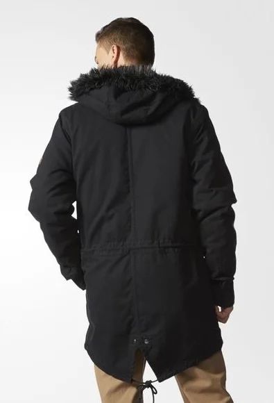 Лот: 7126369. Фото: 1. Продам парку Adidas. Верхняя одежда