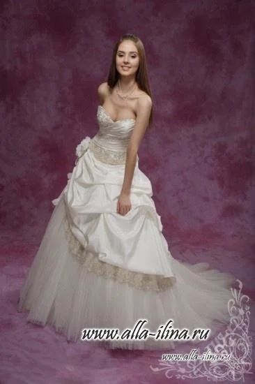 Лот: 1524409. Фото: 1. Платье свадебное La Sposa. Другое (свадебная мода)