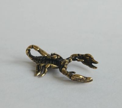 Лот: 19633952. Фото: 1. Скорпион - микро фигурка, сувенир... Сувенирные мелочи
