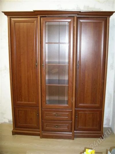 Лот: 1459848. Фото: 1. Шкаф- сервант. Гостиные, стенки, горки