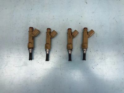 Лот: 24347142. Фото: 1. инжектор, форсунка toyota corolla... Двигатель и элементы двигателя