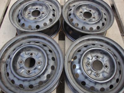 Лот: 3974641. Фото: 1. 4*100*r-13* комплект оригинальных... Диски