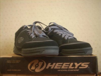 Лот: 3937066. Фото: 1. Кроссовки Heelys р-р 42-43. Кеды, кроссовки, слипоны