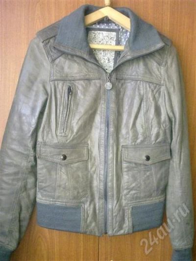 Лот: 621510. Фото: 1. кожаная куртка PULL & BEAR, 40-42р... Верхняя одежда