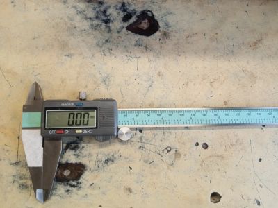 Лот: 25888596. Фото: 1. Штангенциркуль 300 мм ЧИЗ электронный. Радиолюбительский инструмент