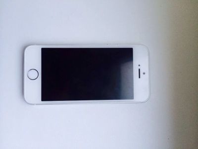 Лот: 3594492. Фото: 1. Apple iPhone 5S Silver 16gb. Смартфоны