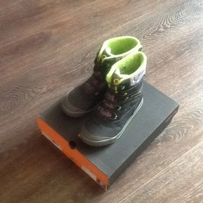 Лот: 14539102. Фото: 1. Ботинки детские утепленные можно... Ботинки