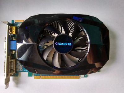 Лот: 16203057. Фото: 1. Видеокарта Gigabyte HD 5670 1Gb... Видеокарты