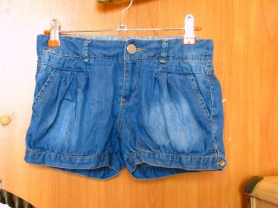 Лот: 5889833. Фото: 1. Шорты Zara. Брюки, шорты, джинсы