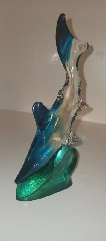 Лот: 18293509. Фото: 1. Фигурка акула цветное стекло... Фигурки, статуэтки