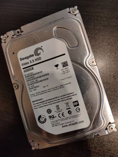 Лот: 18794400. Фото: 1. Seagate ST4000VM000 4000Gb 4Tb... Жёсткие диски (HDD)