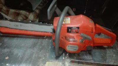Лот: 15569408. Фото: 1. бензопила Husqvarna 142 на запчасти. Бензо-, мотоинструмент