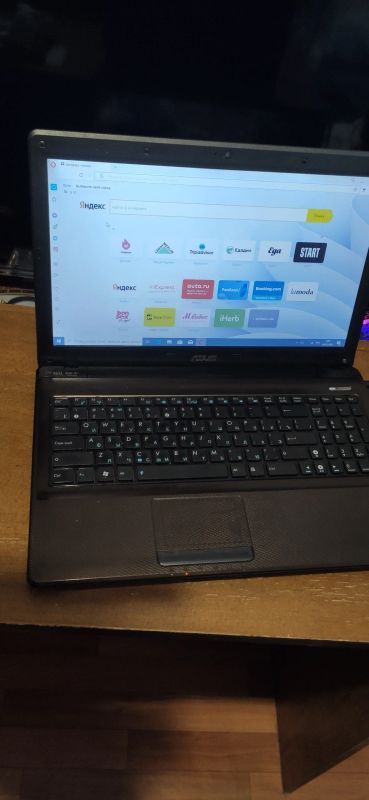 Лот: 17958969. Фото: 1. Ноутбук 15,6" intel Pentium P6100... Ноутбуки