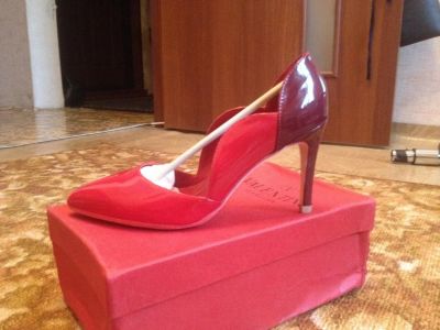 Лот: 7330497. Фото: 1. Valentino. Туфли лаковые, свадебная... Туфли