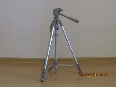 Лот: 7297235. Фото: 1. Штатив большой. Штативы, держатели