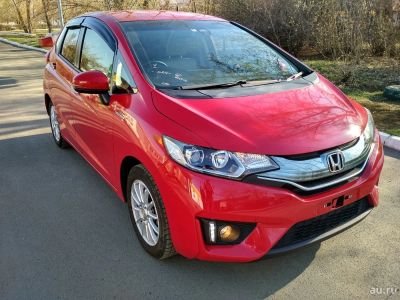 Лот: 13707771. Фото: 1. HONDa FIt hybrid. Автомобили