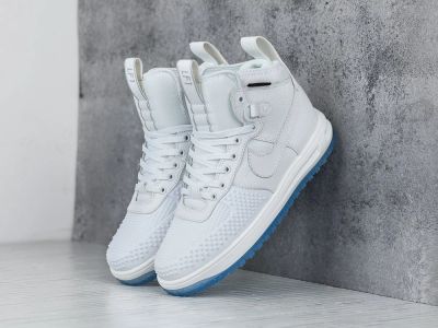 Лот: 8717057. Фото: 1. Кроссовки Nike Lunar Force 1 Duckboot... Кеды, кроссовки, слипоны