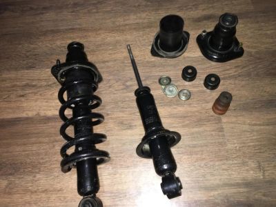 Лот: 10960679. Фото: 1. Стойки Honda Civic ES1,ES2,ES3... Ходовая, подвеска, рулевое управление