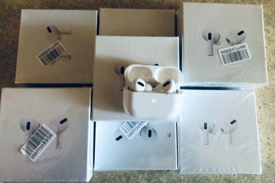 Лот: 20272908. Фото: 1. AirPods. Наушники, гарнитуры
