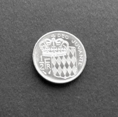 Лот: 10660571. Фото: 1. Монако 1/2 франка 1989. Европа