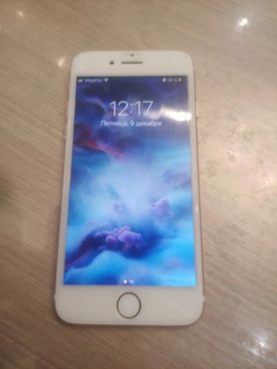 Лот: 19695328. Фото: 1. iPhone 7 32GB Розовое золото. Смартфоны
