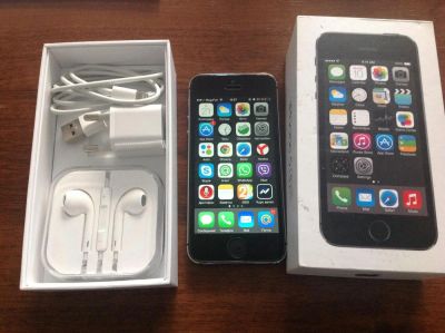 Лот: 4891588. Фото: 1. iPhone 5s 16gb black , LTE, комплект... Смартфоны