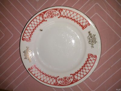 Лот: 17315556. Фото: 1. Тарелка. Фарфор, керамика