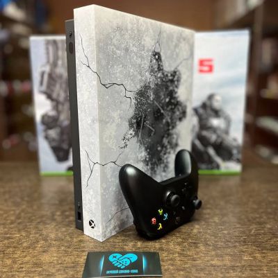Лот: 21133516. Фото: 1. Xbox One X 1000gb Gears 5 Limited... Игровые приставки, консоли