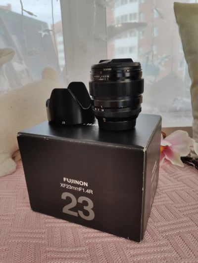 Лот: 15646172. Фото: 1. Fujifilm XF 23mm f1.4 R + светофильтр. Объективы