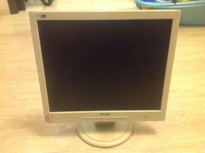 Лот: 8199046. Фото: 1. Монитор 17" Philips 170S. ЖК-мониторы