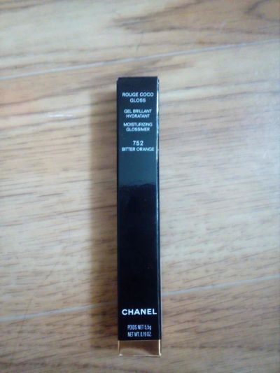 Лот: 10202228. Фото: 1. chanel блеск для губ. Макияж