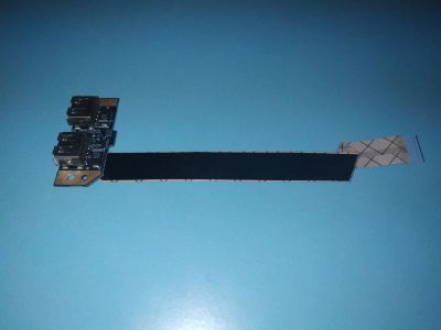 Лот: 16420237. Фото: 1. Б/У плата с разъемами USB на шлейфе... Печатные платы