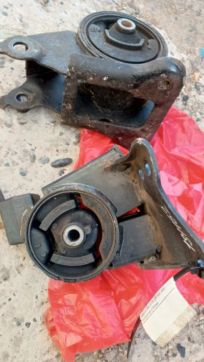 Лот: 25272590. Фото: 1. Подушки двигателя Nissan X-TRAIL... Ходовая, подвеска, рулевое управление