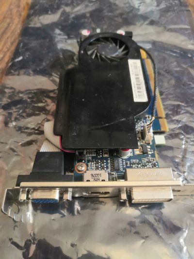 Лот: 18757887. Фото: 1. Nvidia Geforce GT320 1Gb. Видеокарты