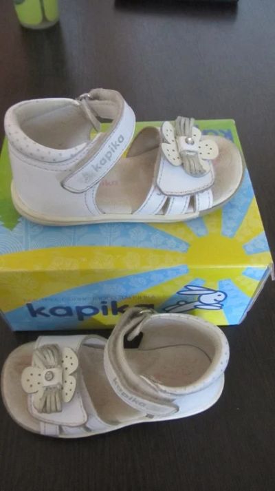 Лот: 6922668. Фото: 1. Сандалики Капика девочке. 22 размер. Сандалии